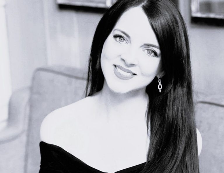 Executive Personal Assistant Careers: Skills, Growth & Future Opportunities